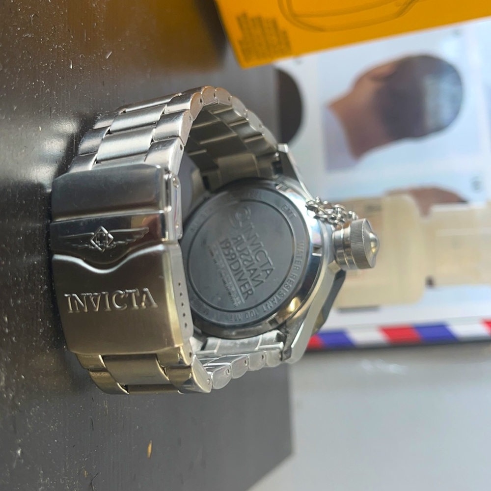 Silver Invicta Watch. - Picture 3 of 4